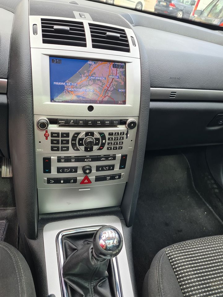 Peugeot 407 SW  | Imagem 9