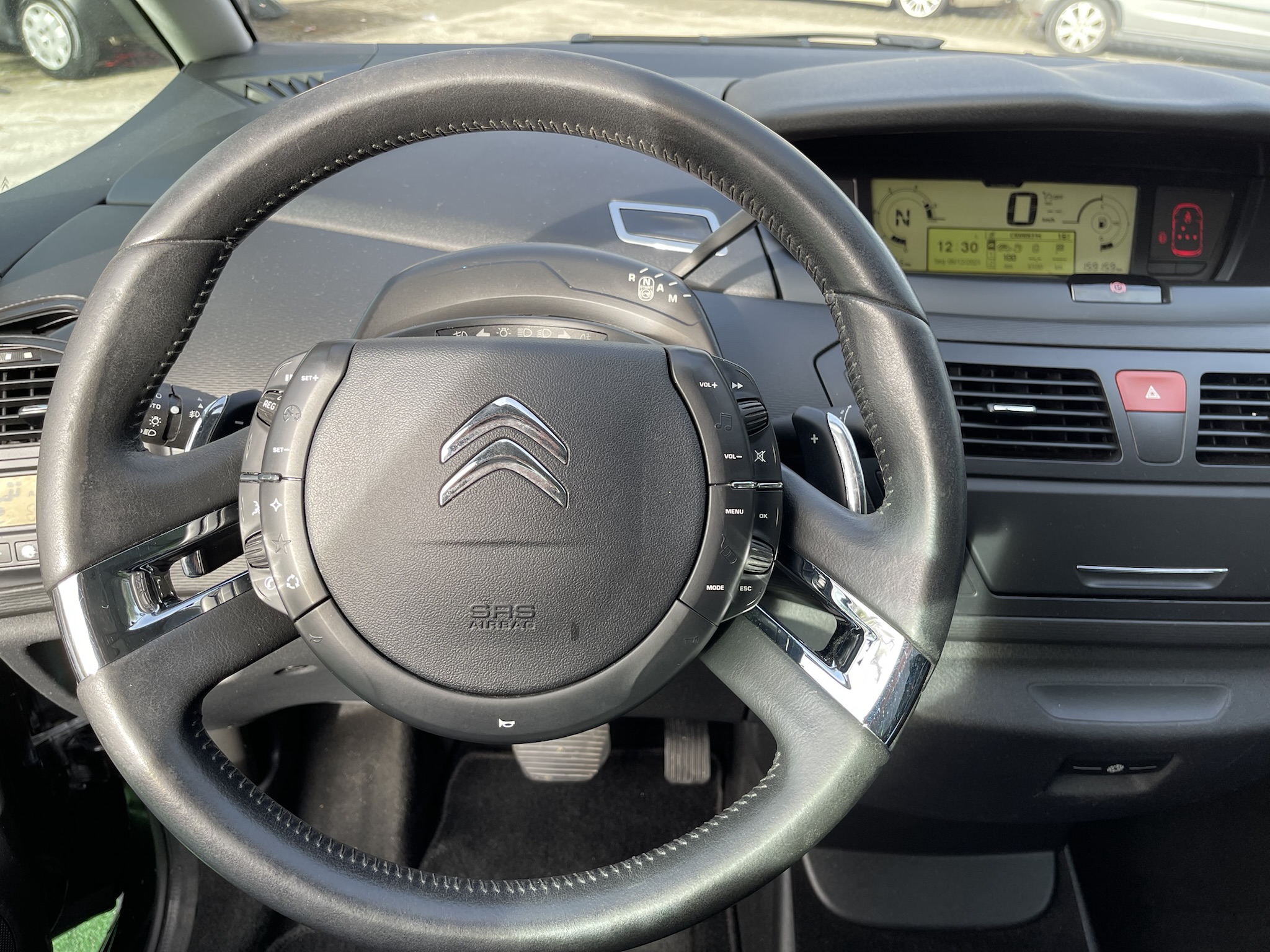 Citroën C4 Grand Picasso 1.6 | Imagem 10