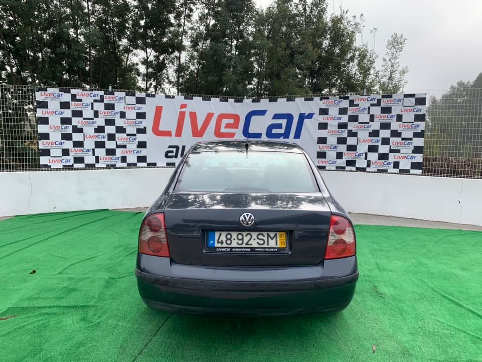 Volkswagen Passat 1.9 TDI 130CV | Imagem 5