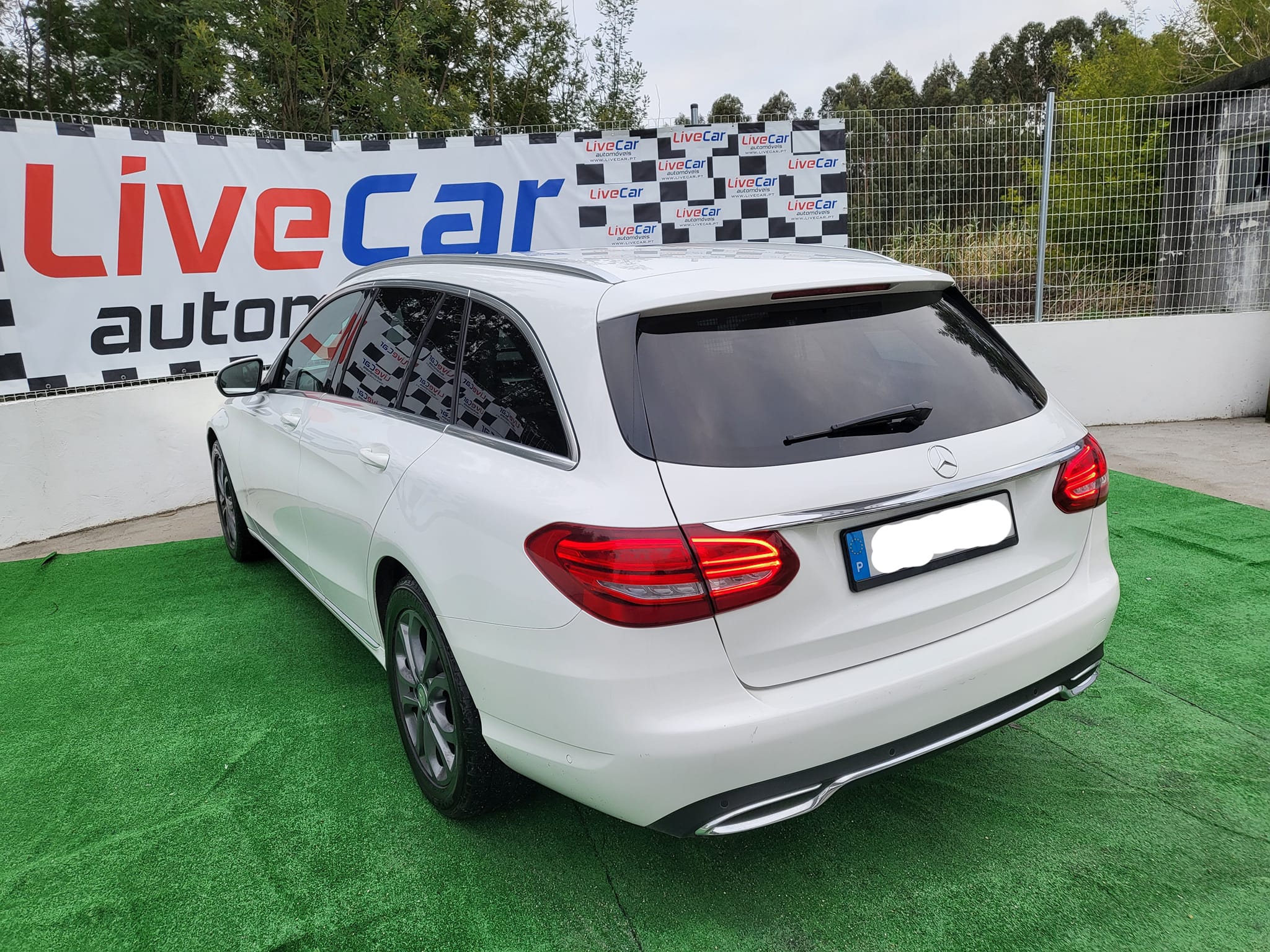 Mercedes-Benz C 220  | Imagem 15