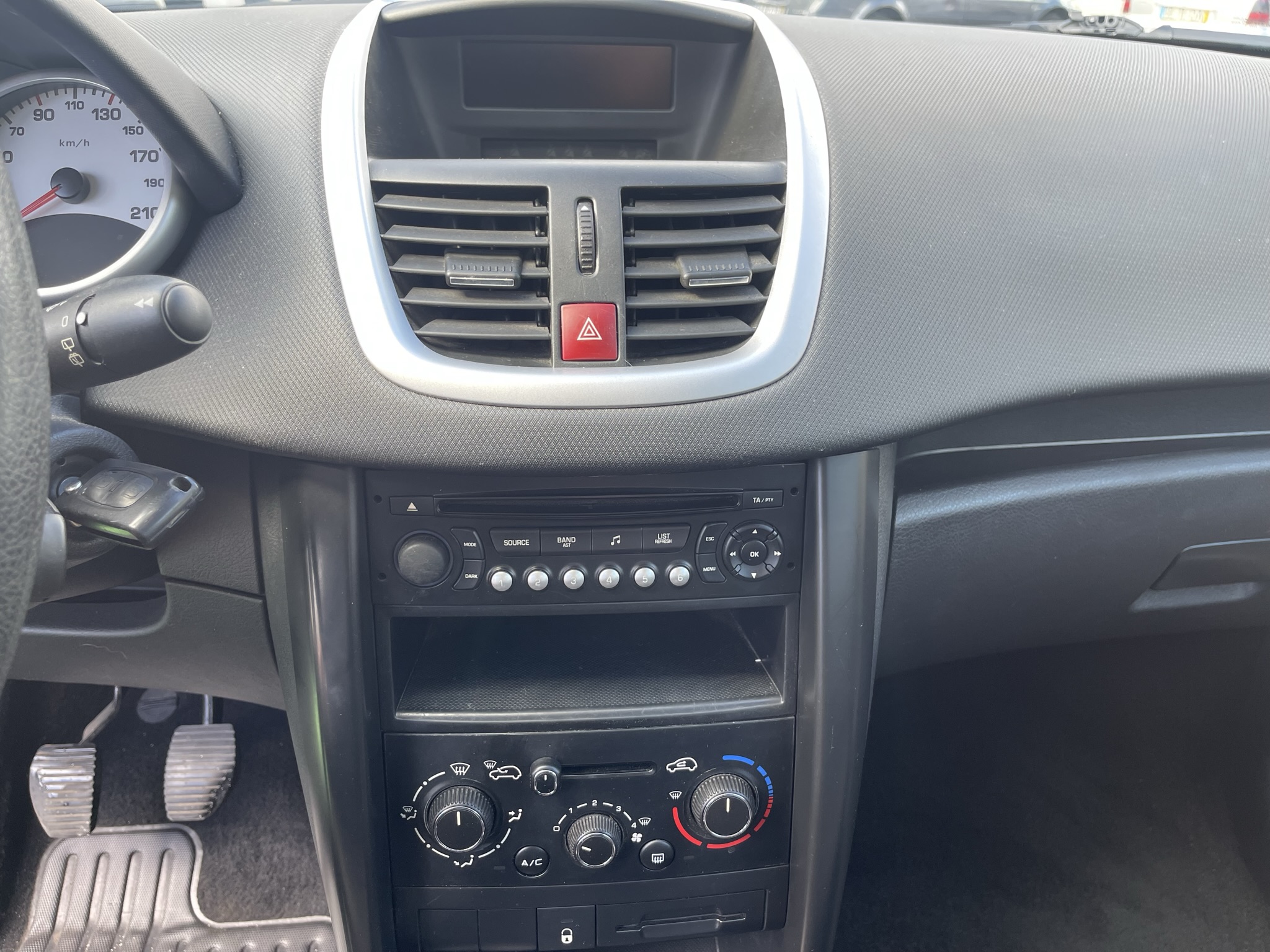 Peugeot 207 1.4 | Imagem 11