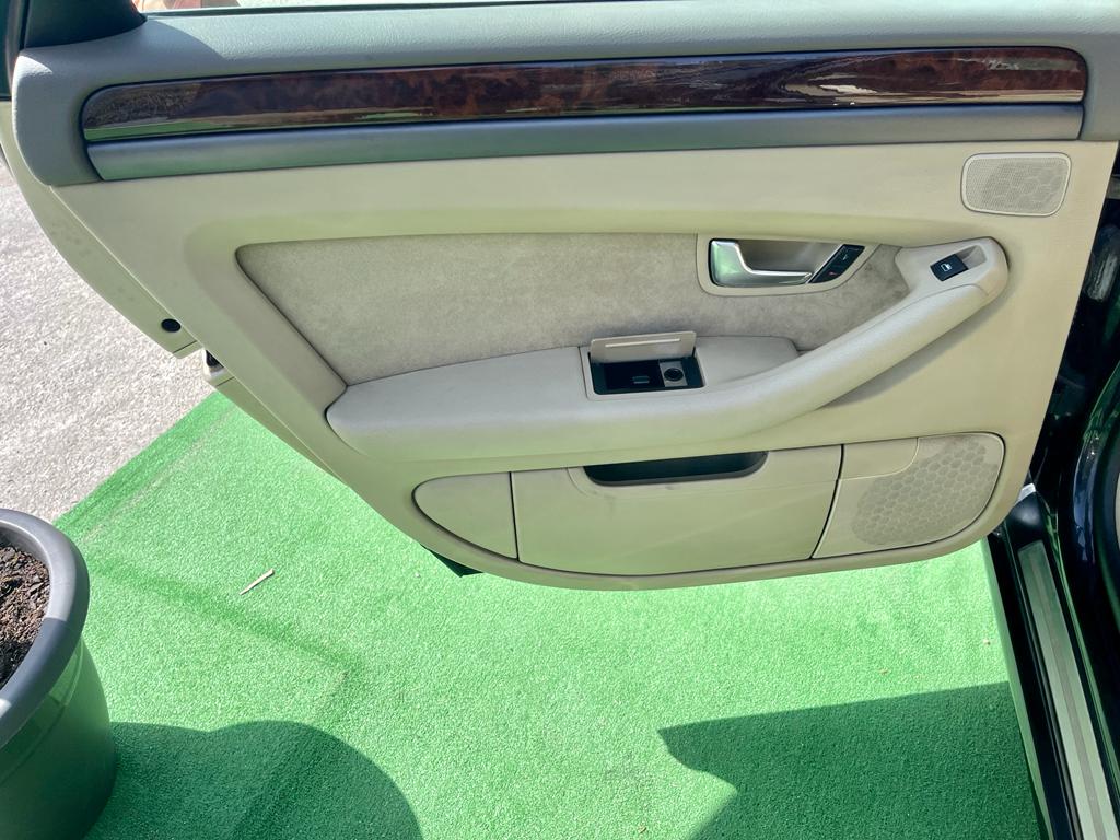 Audi A8 3.0 TDI QUATTRO | Imagem 11