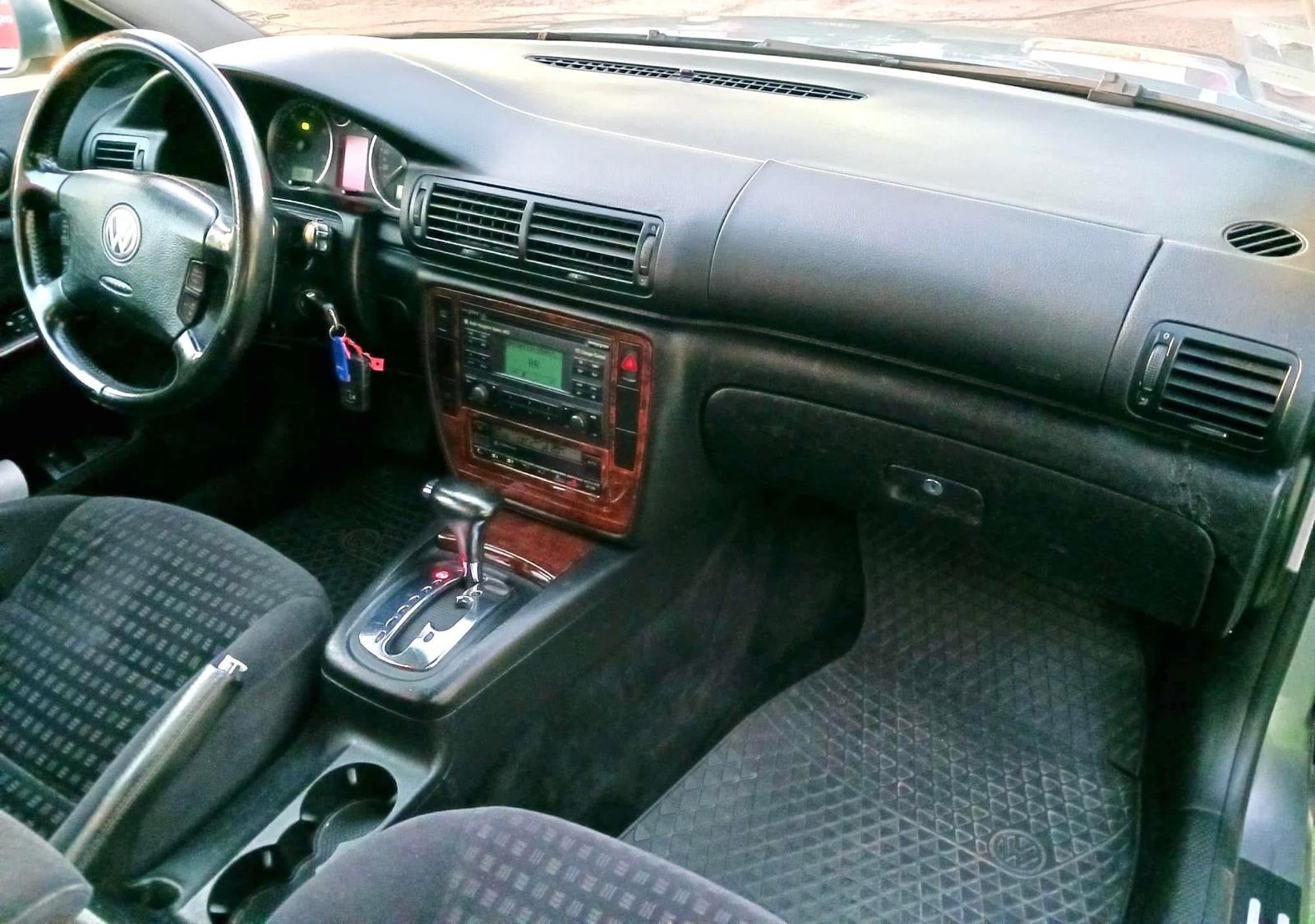 Volkswagen Passat ST 1.9 TDI | Imagem 11