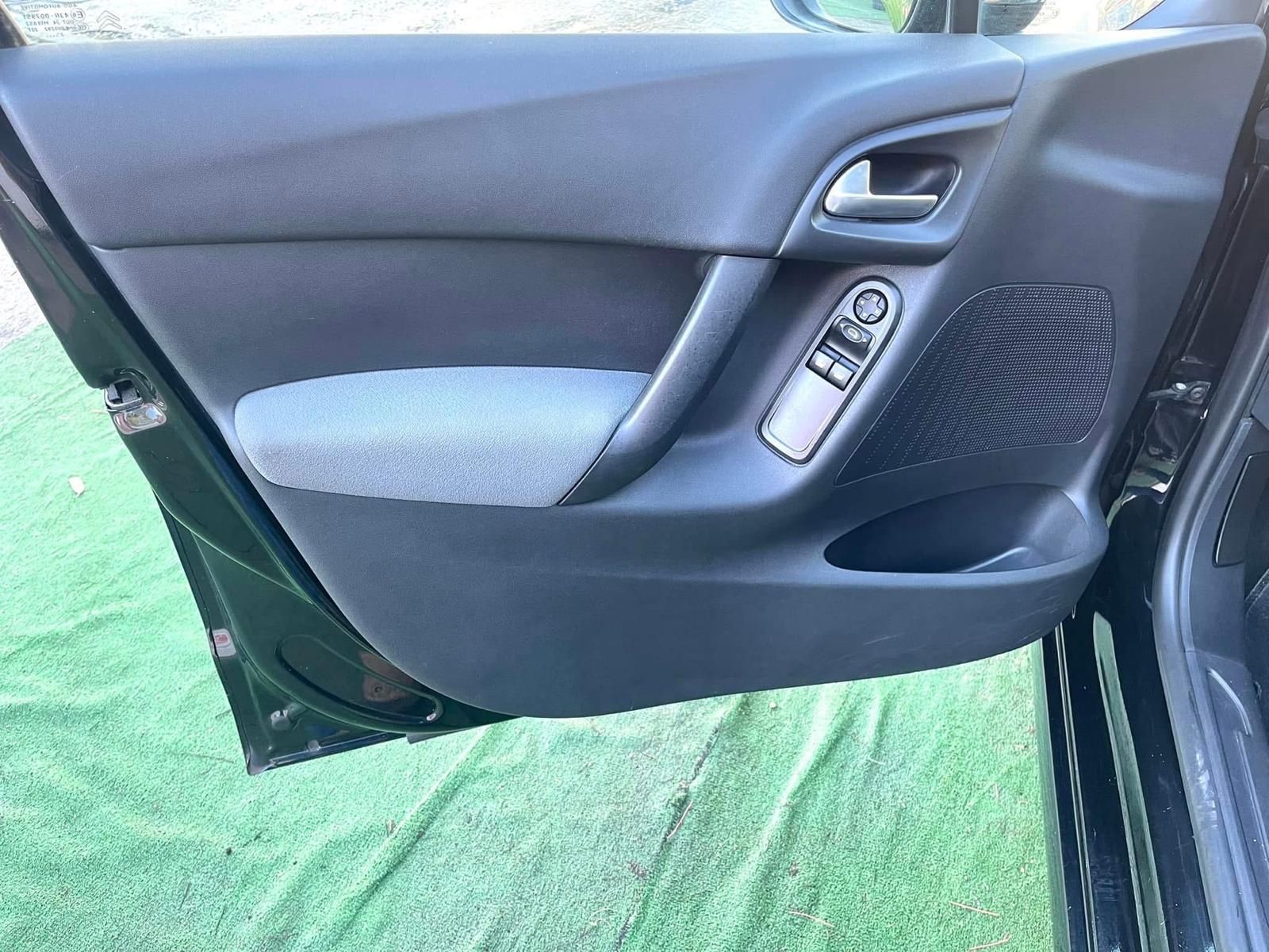 Citroën C3 1.0 VTi Attraction | Imagem 13