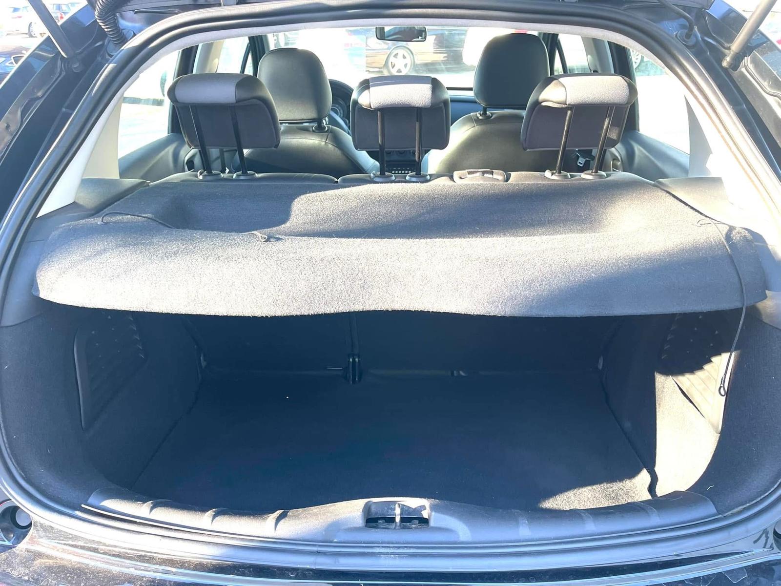 Citroën C3 1.0 VTi Attraction | Imagem 14