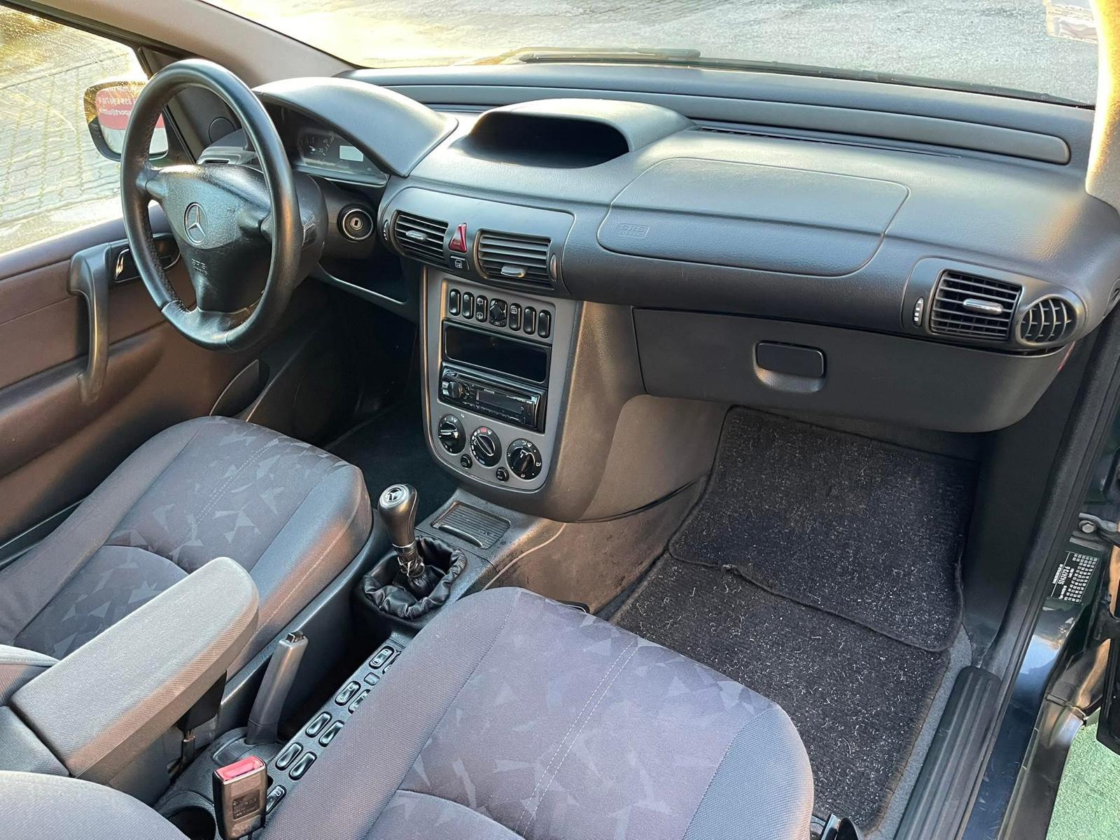 Mercedes-Benz Vaneo 1.7 CDTI | Imagem 14