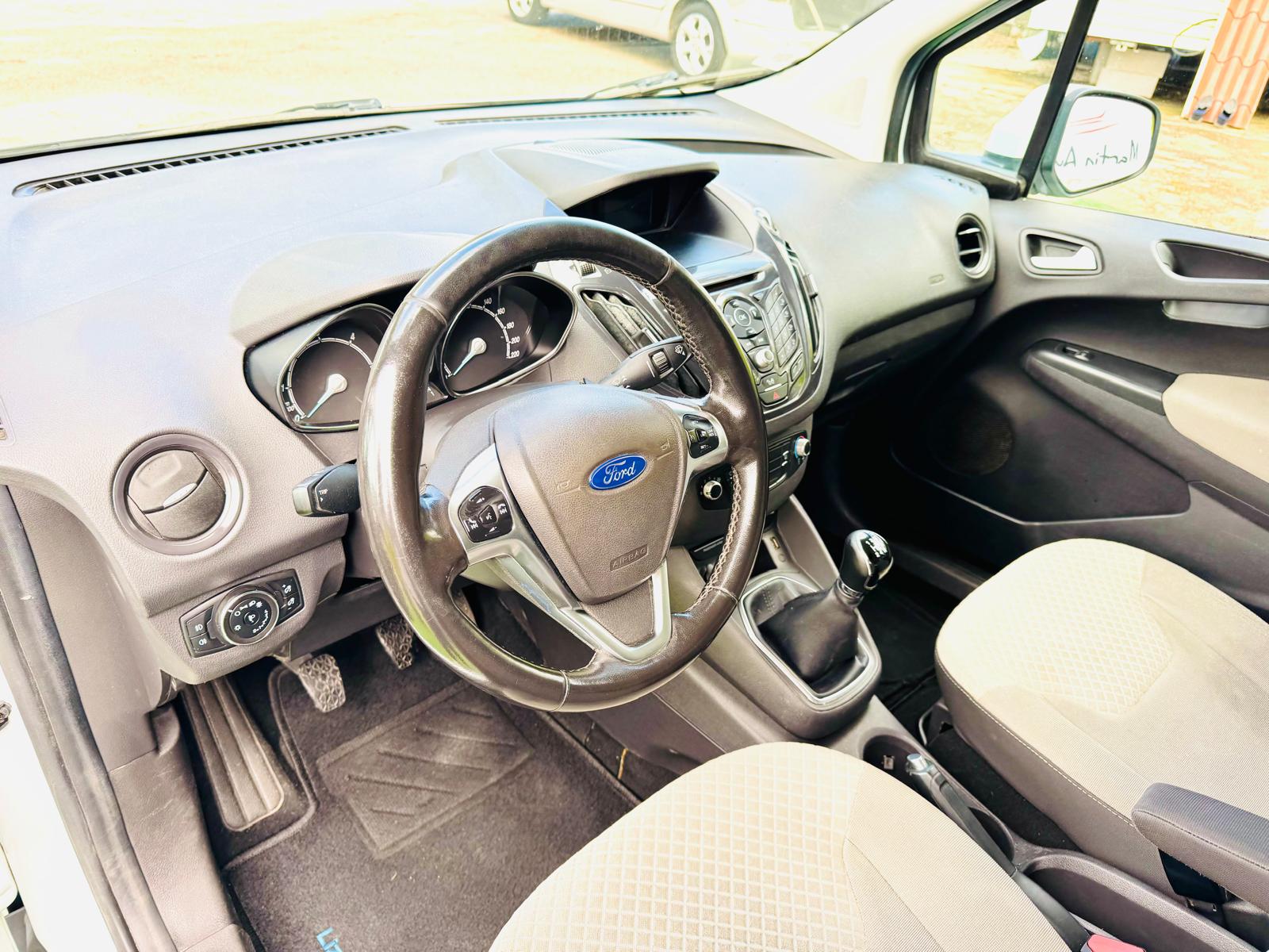 Ford TOURNEO 1.5 TDCI | Imagem 11