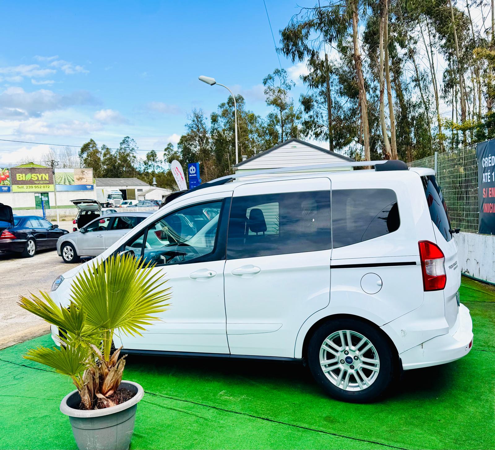 Ford TOURNEO 1.5 TDCI | Imagem 6