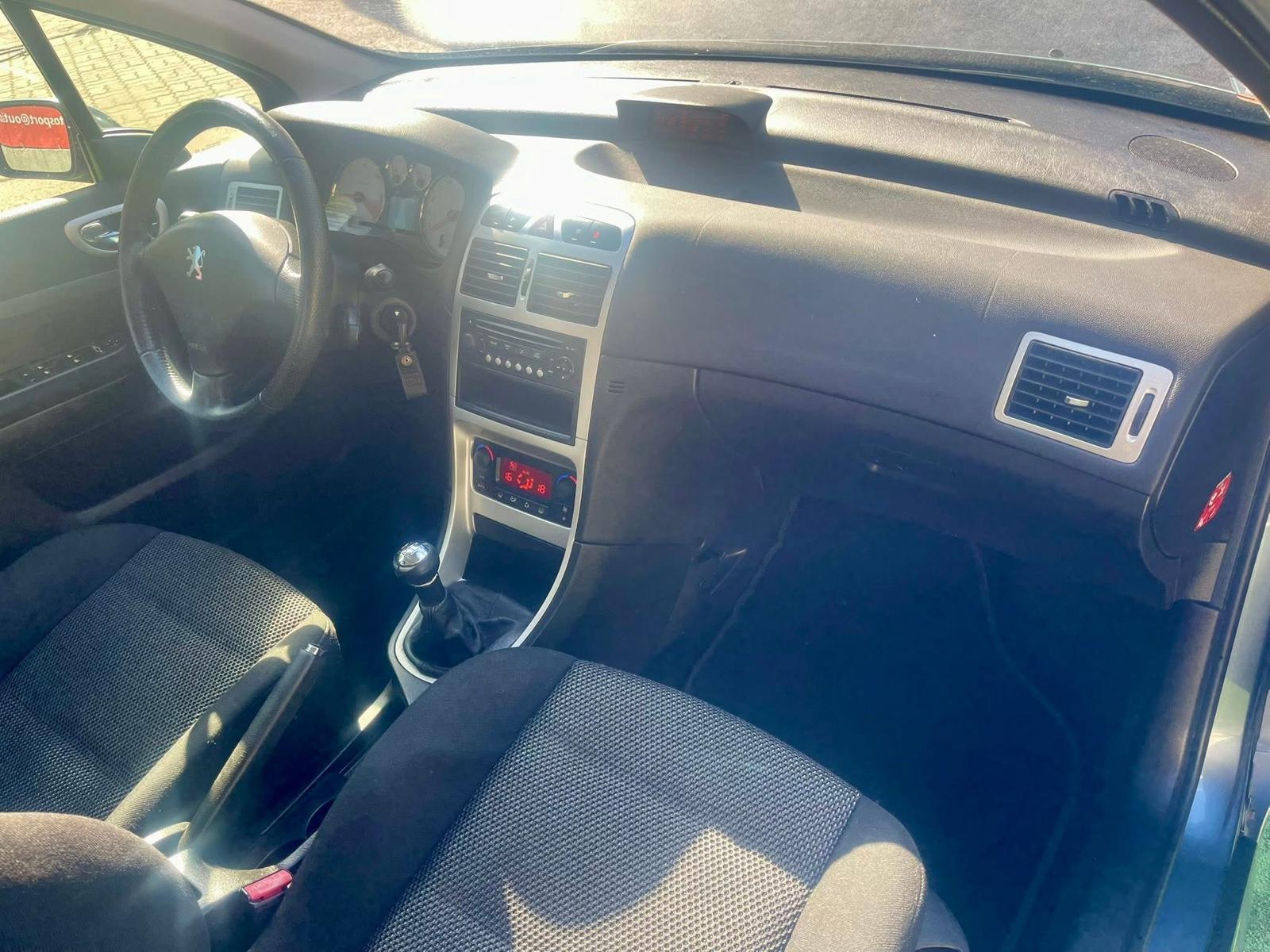 Peugeot 307 1.6 HDI | Imagem 11