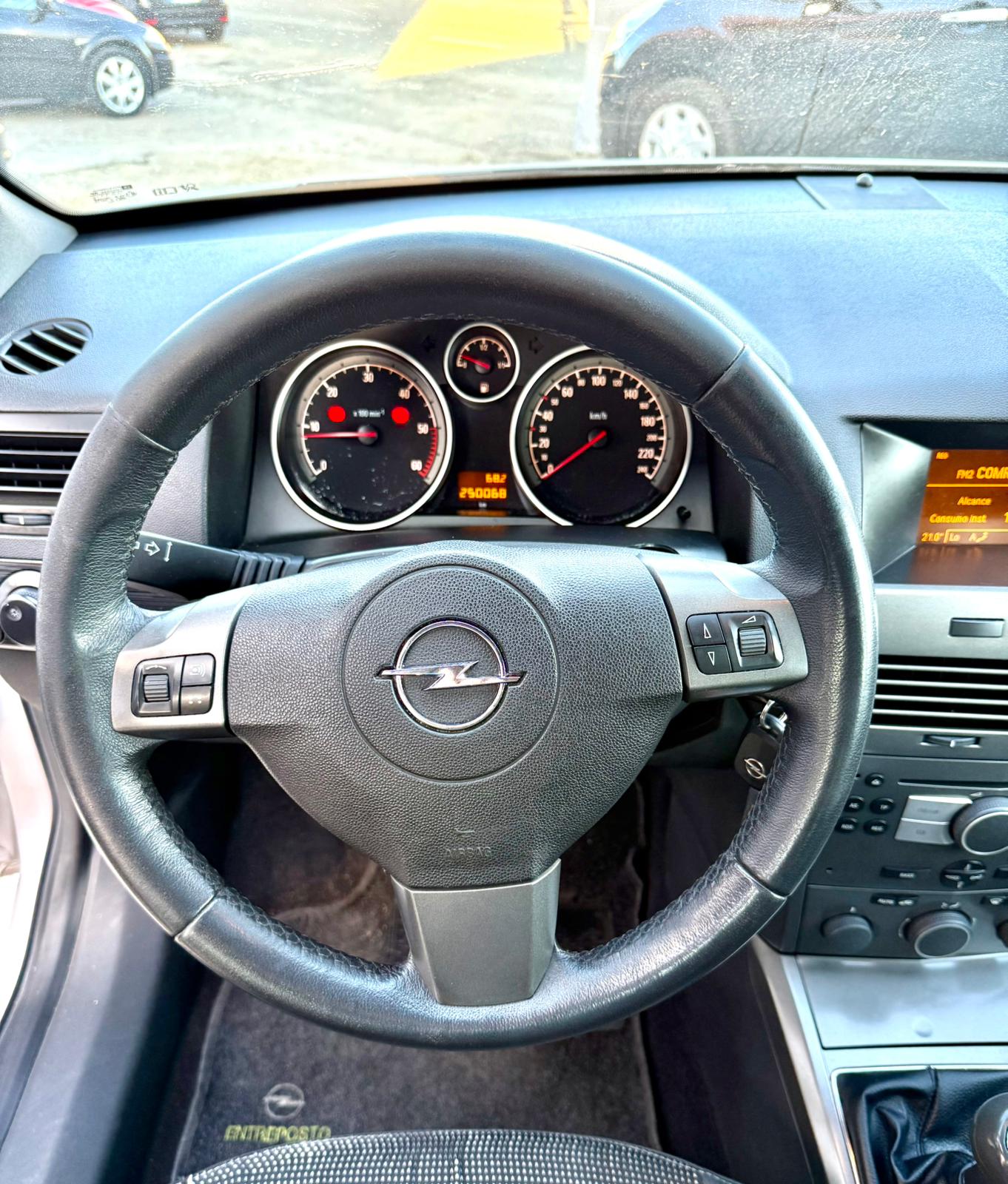 Opel Astra Caravan 1.7 CDTi | Imagem 14