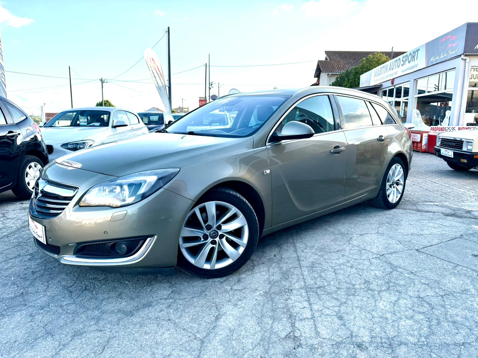 Opel Insignia Sport Tourer 2.0 CDTi | Imagem 14