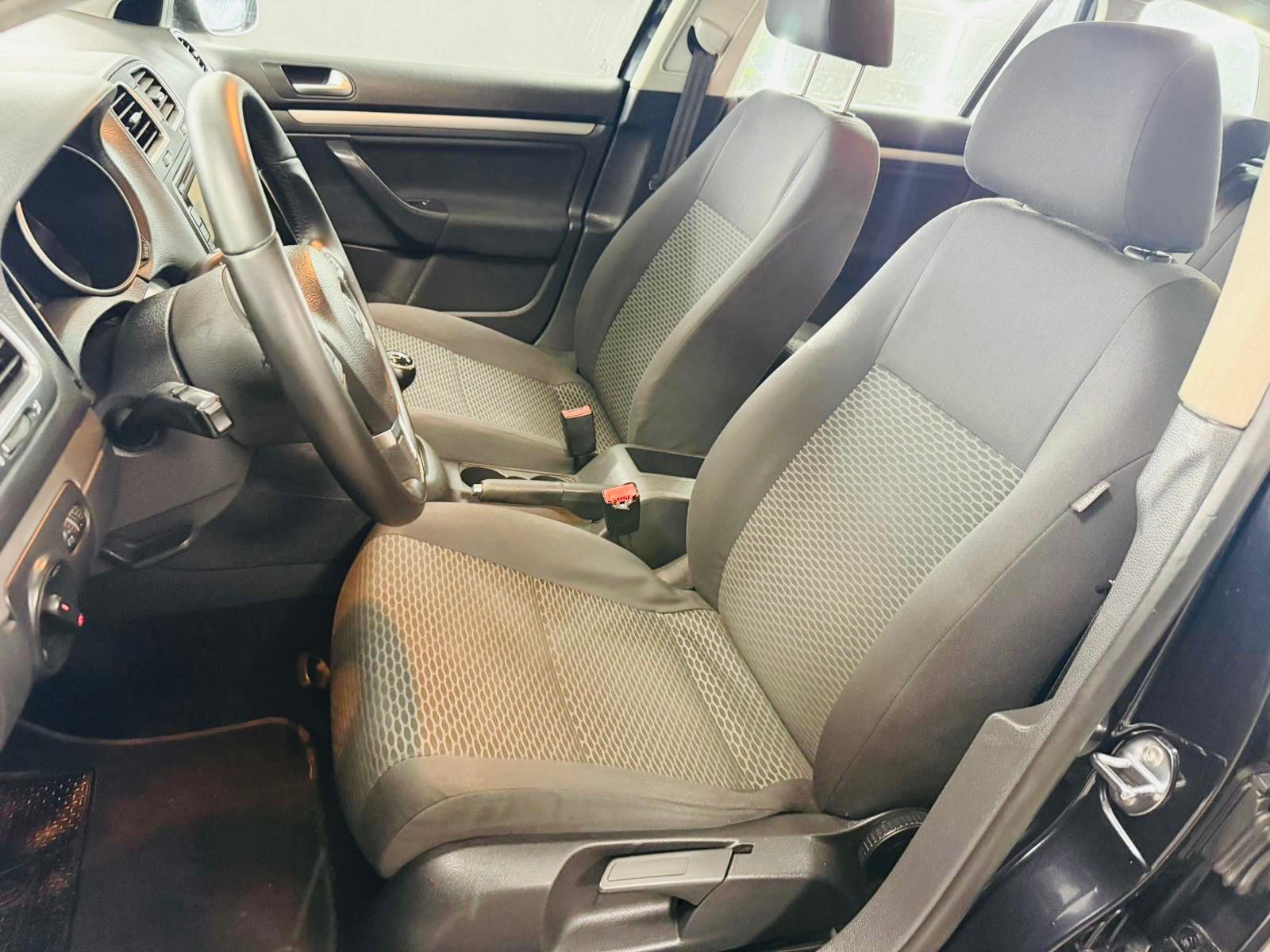 Volkswagen Golf Variant 1.6 TDI | Imagem 8