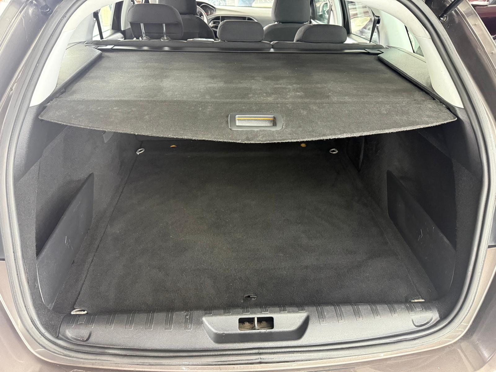 Peugeot 308 SW 1.6 HDI | Imagem 10